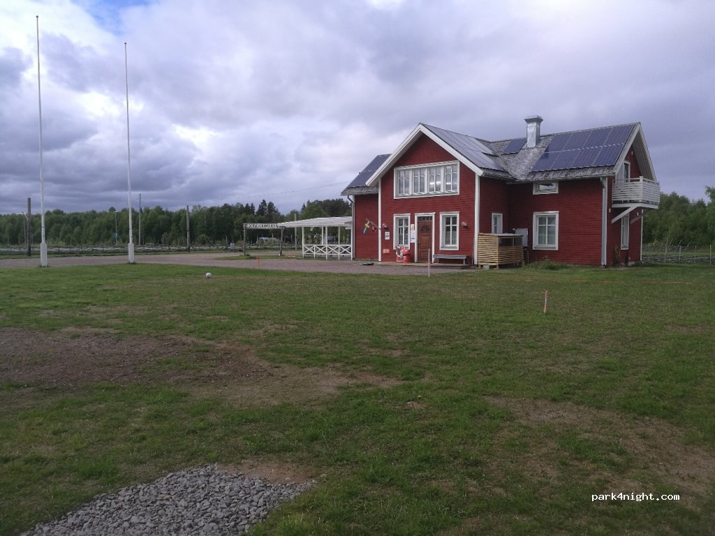 (957 23) Övertorneå - 60 Polcirkelvägen — foto 3