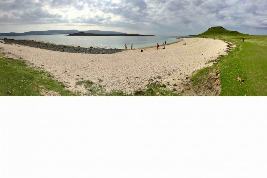 (IV55 8WF) Dunvegan - Unnamed Road — foto