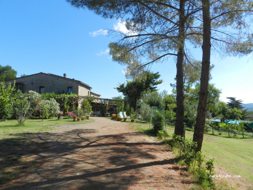 Agricampeggio / farmhouse Podernuovo BP — foto