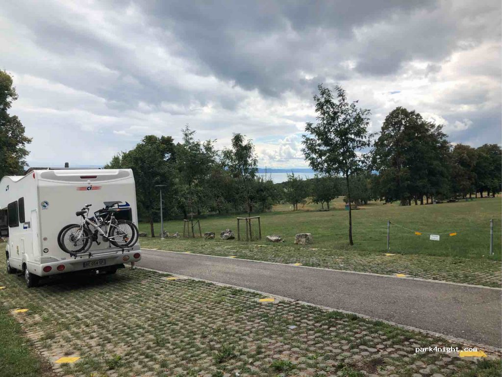 (2000) Neuchâtel - Chemin de la Lisière — foto