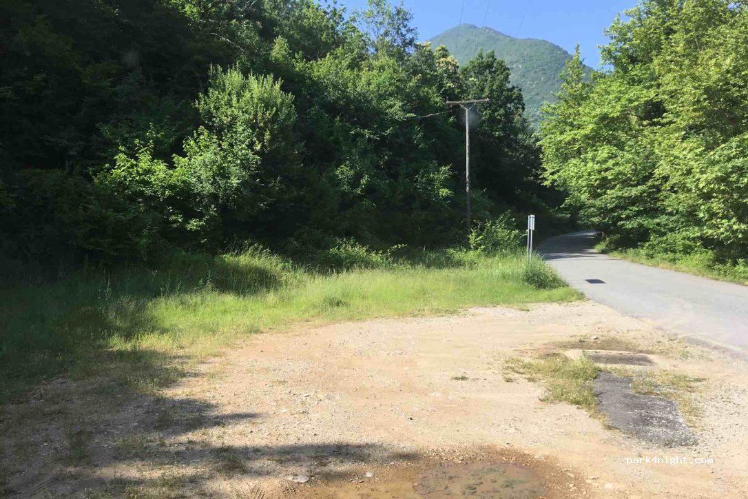 (592 00) Naousa - Unnamed Road — foto
