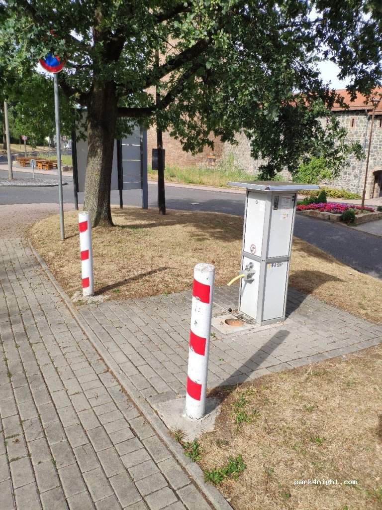 Wohnmobilstellplatz am Grauen Turm — foto