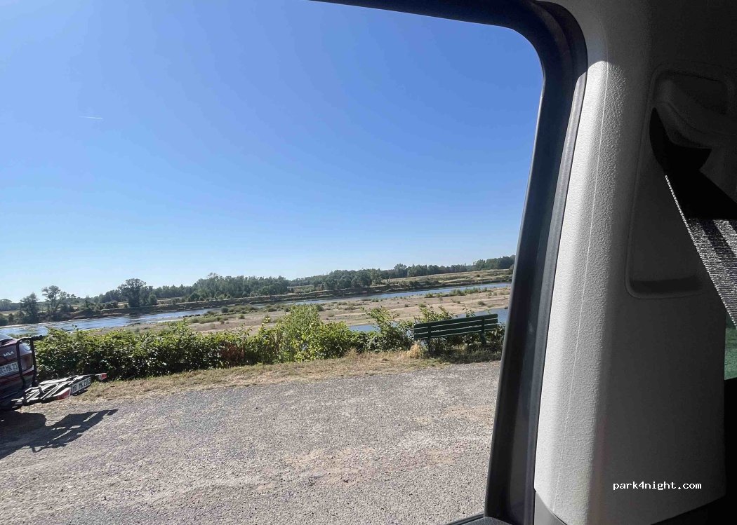 (41500) Cour-sur-Loire - 17 Quai de la Loire — foto 5