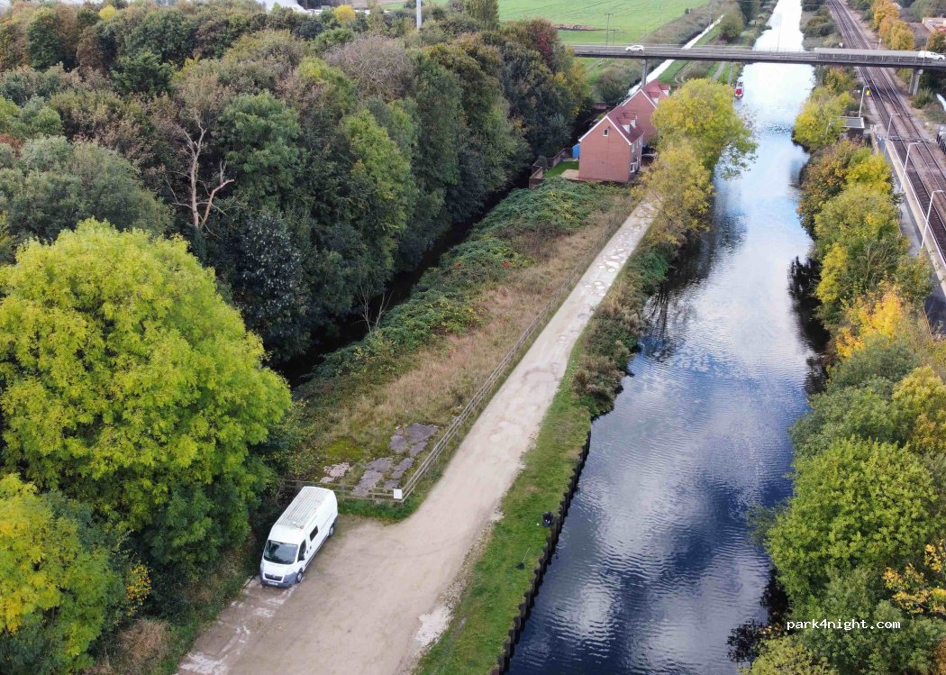 (DN17) Crowle - Wharf Road — foto 5