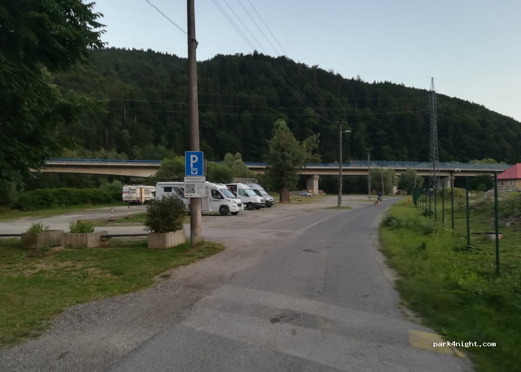 (027 41) Oravský Podzámok - E77 — foto 3