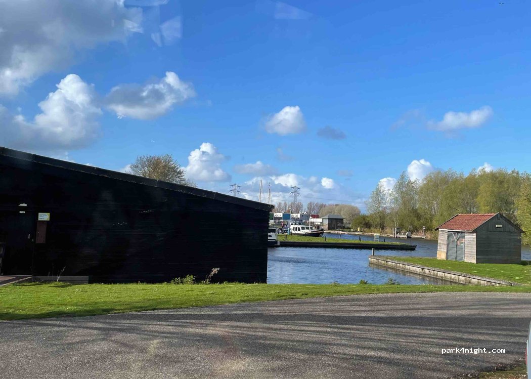 (8937 AM) Leeuwarden - 3 Jachthavenlaan — foto 3