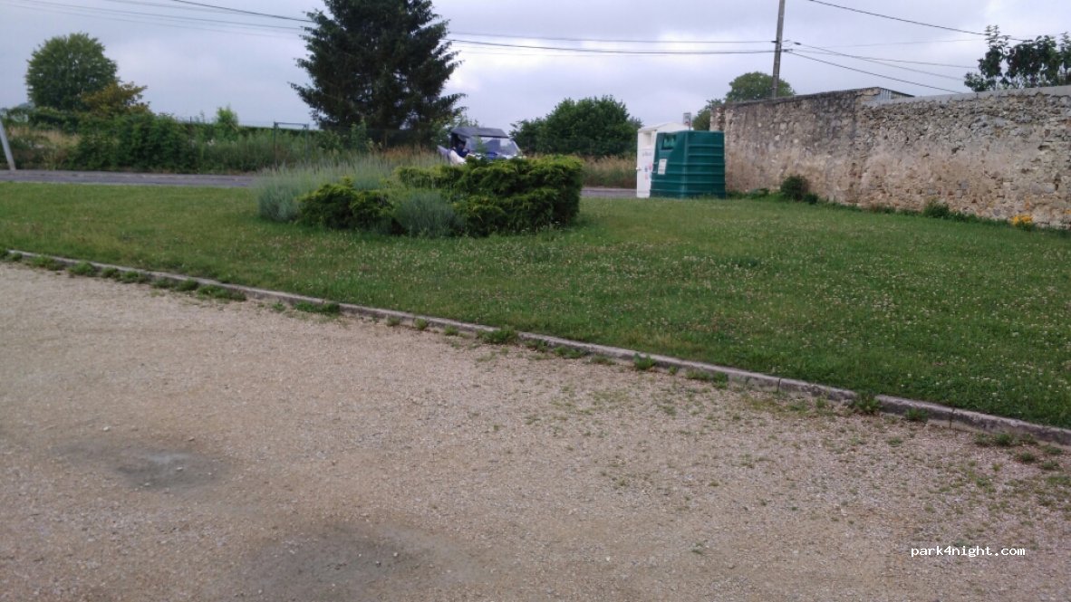 (02130) Fère-en-Tardenois - 35 Chemin de Ronde — foto 2