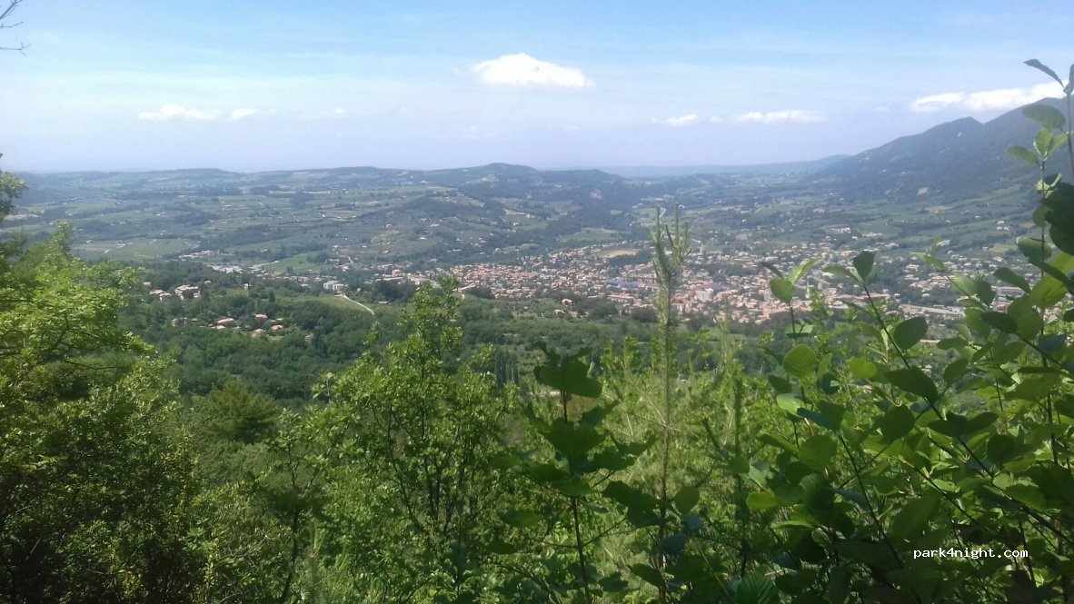 (26110) Nyons - 1556 Pied de Garde Grosse — foto 2