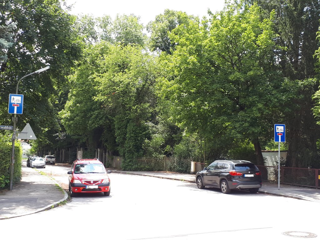(81737) München - 68 Unterbiberger Straße — foto