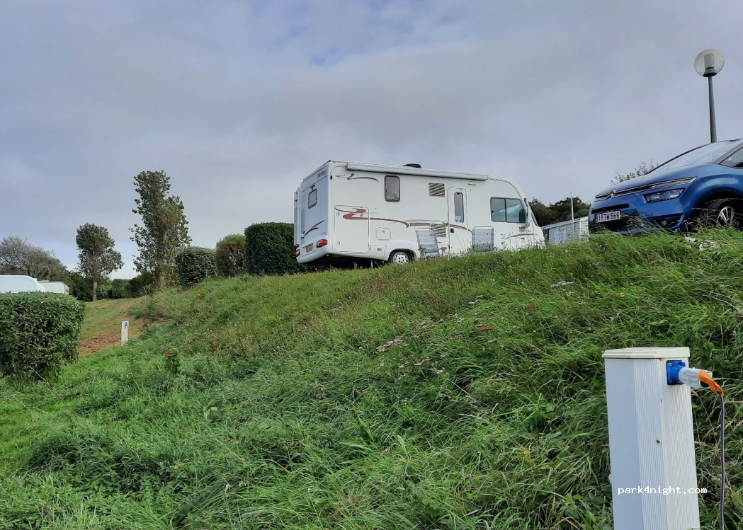 Camping Municipal La Falaise — foto