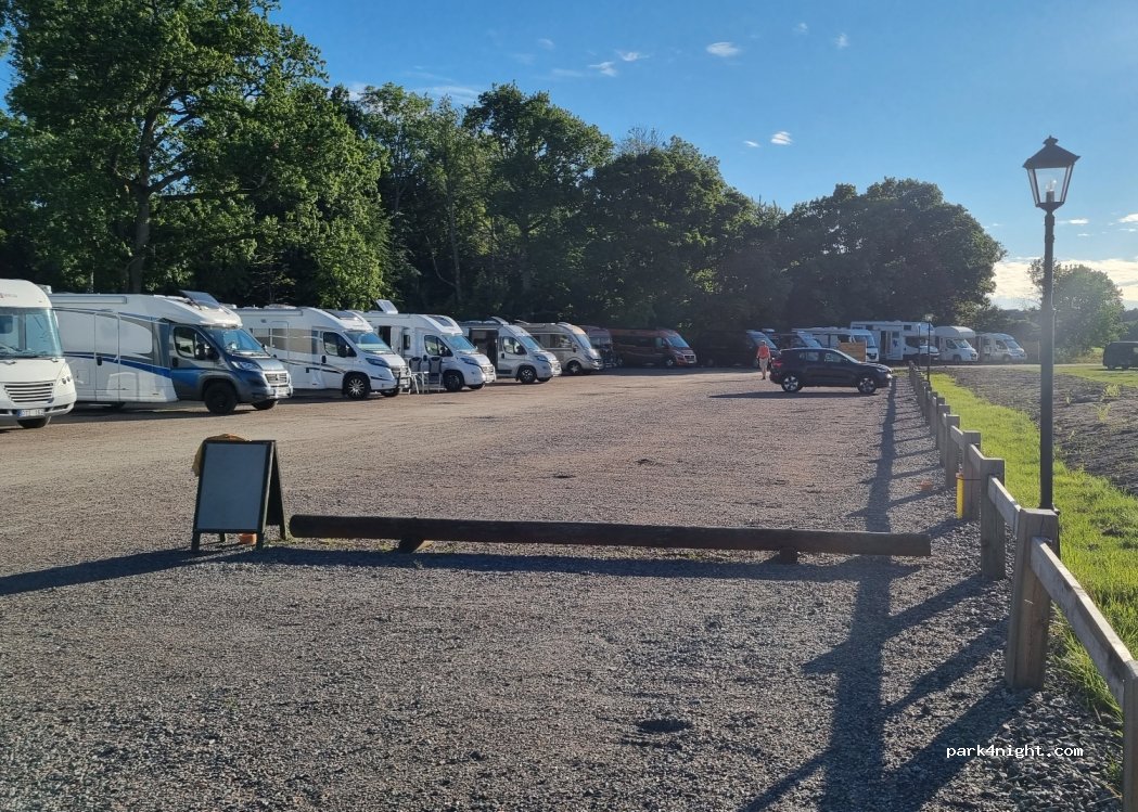 (439 74) Fjärås - 53 Tjolöholms byväg — foto
