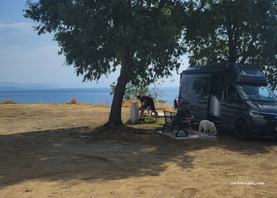 (630 78) Pyrgadikia - Route côtière — foto 2