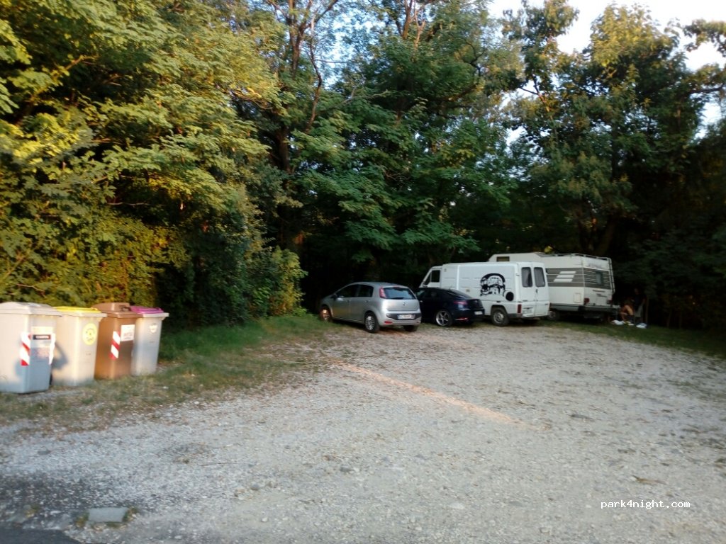 (33043) Cividale del Friuli - 82 Via Borgo Brossana — foto