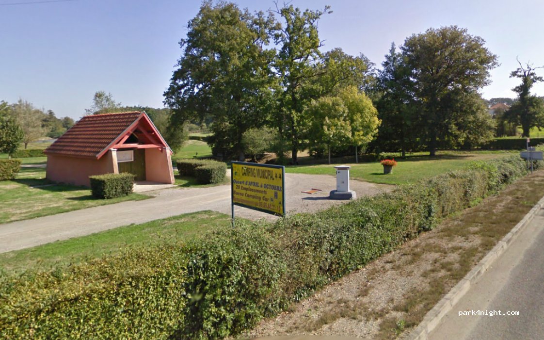 Camping Municipal de Lussac — foto