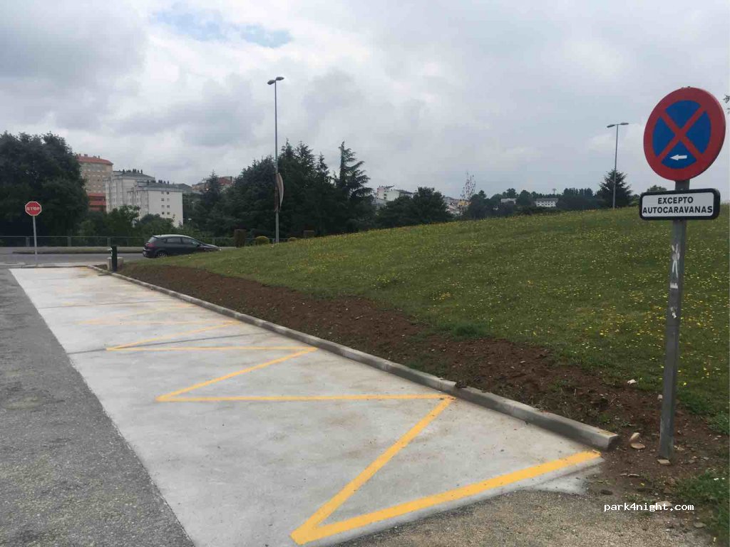 (27297) Lugo - Avenida Infanta Elena — foto 2