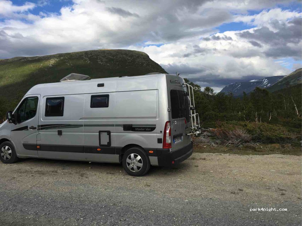 (6613) Sunndal - Unnamed Road — foto