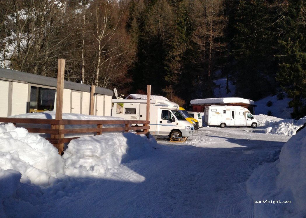 Forest Lodge & Camping — foto 4