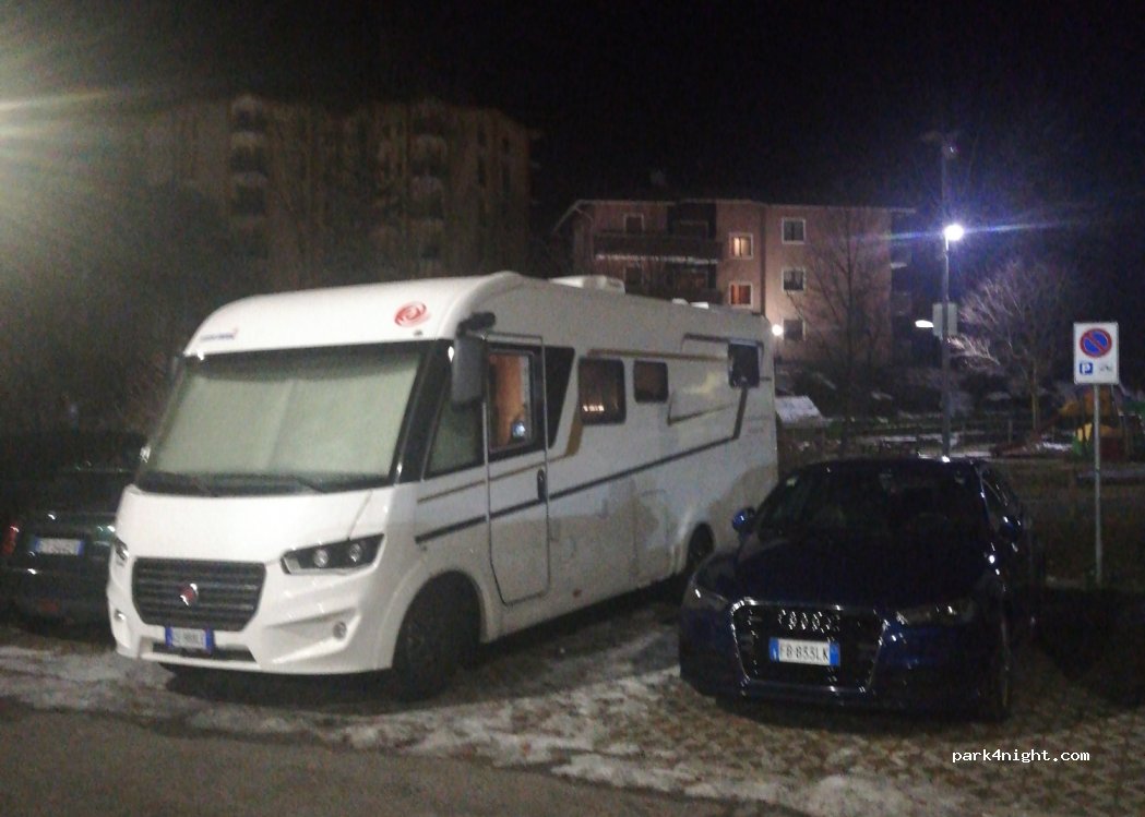 (23816) Barzio - 1 Via Provinciale — foto