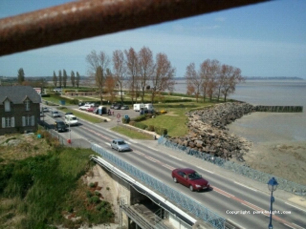 (35114) Saint-Benoît-des-Ondes - 5 Rue du Bord de Mer — foto 2
