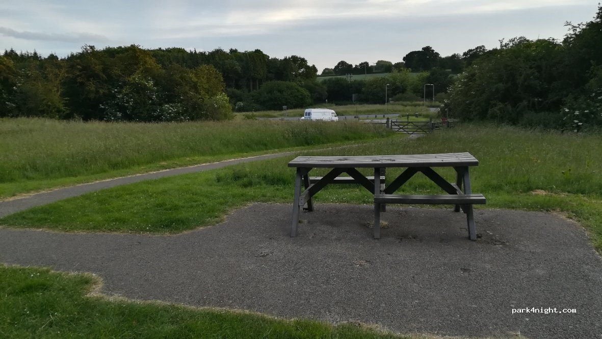 (LU6 2PG) Whipsnade - B4540 — foto 4