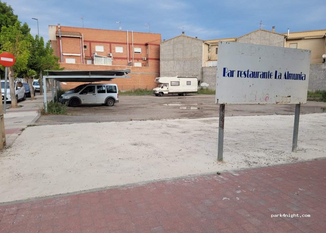 (50100) La Almunia de Doña Godina - 9 Avenida Zaragoza — foto 5