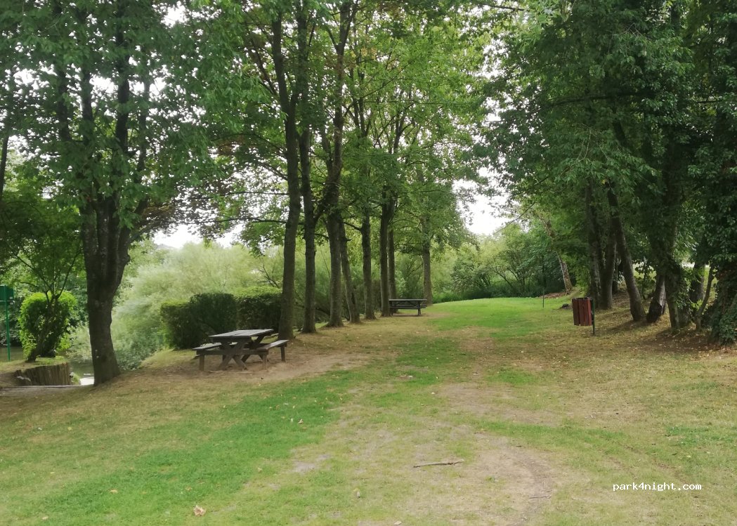 (02580) Autreppes - Chemin du Bois — foto 3