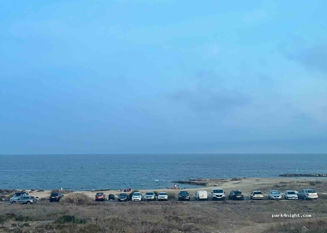 (13500) Martigues - Chemin des Paluds — foto 2