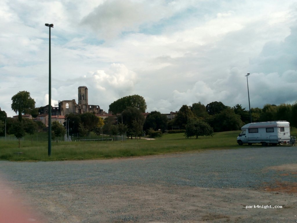 (33670) La Sauve - 11 Le Bourg-Ouest — foto 2