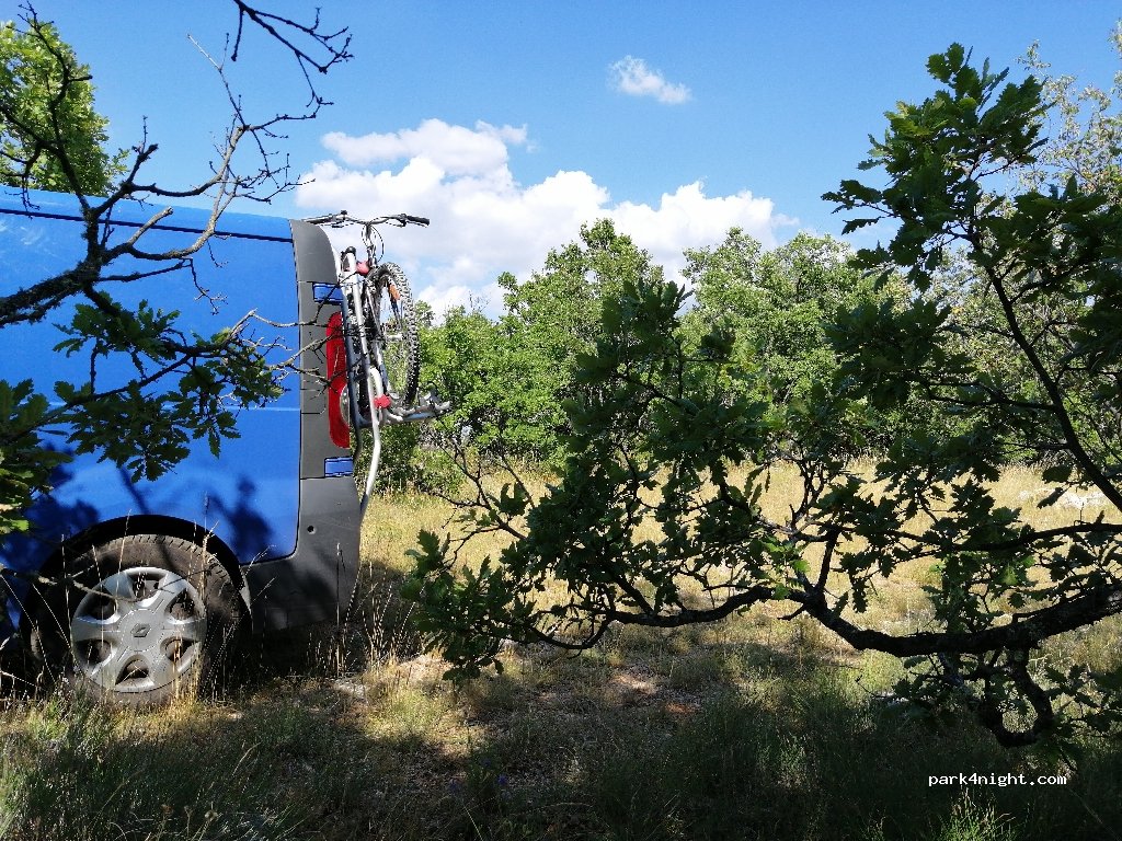 (04150) Simiane-la-Rotonde - La Lave — foto 3