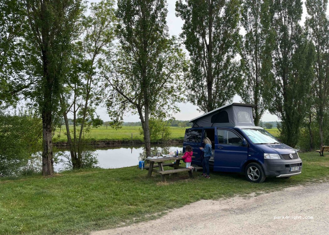 (44640) Cheix-en-Retz - 7 Rue de la Pierre Tremblante — foto 2