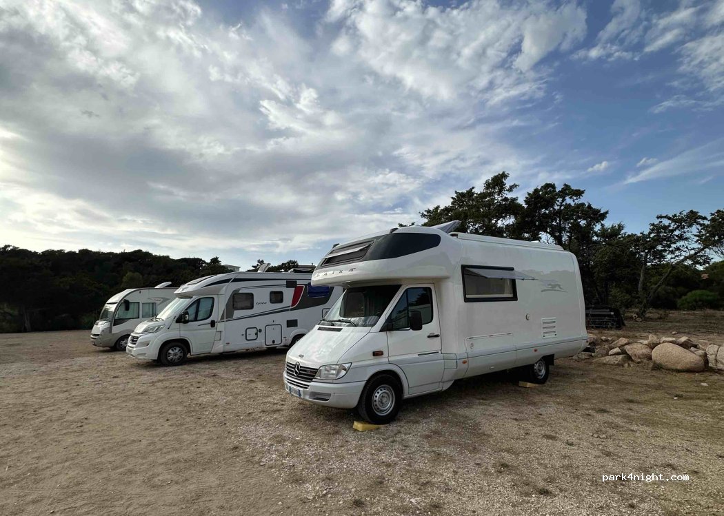 Area Camper Badesi — foto 5
