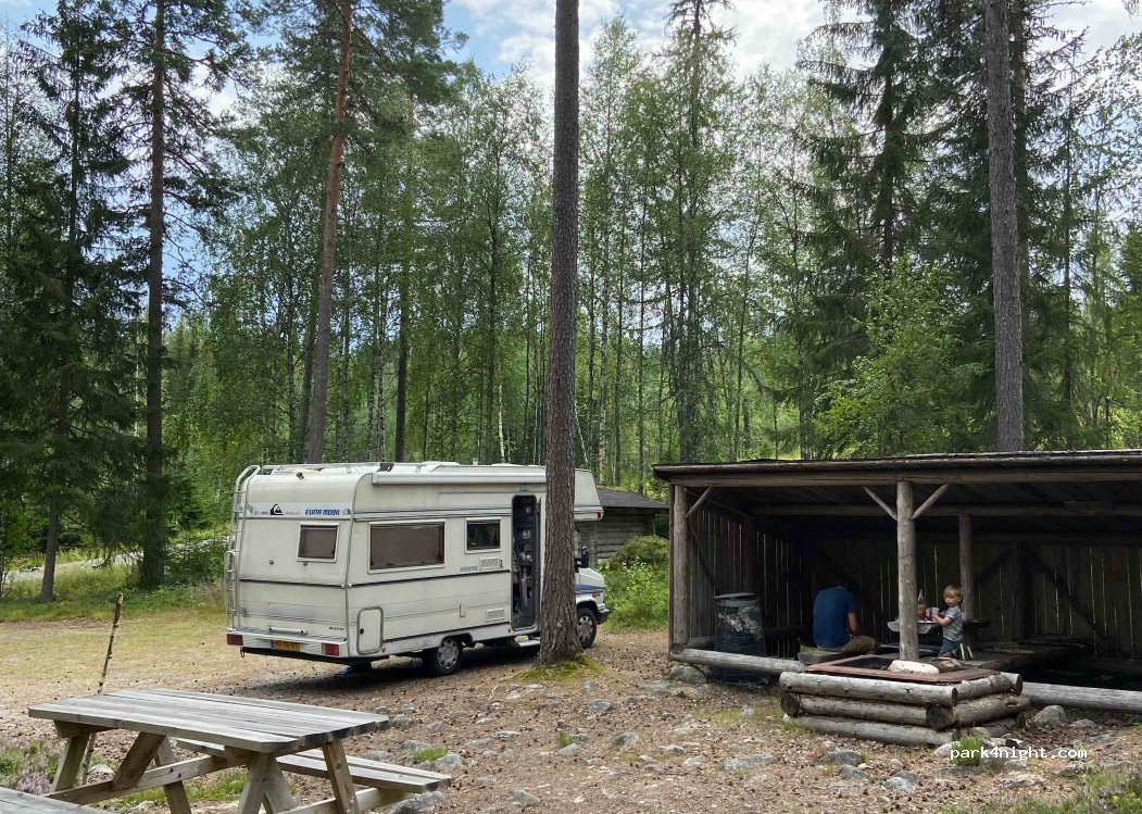 (680 65) Höljes - 38 Finnskogavägen — foto 2