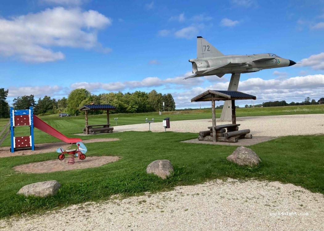 (467 96)  - 2 Ås Skattegården — foto