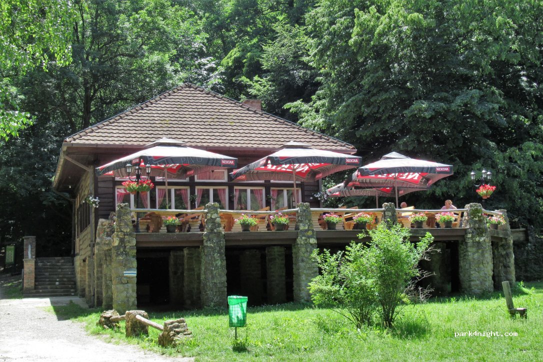 () Sremski Karlovci - Stražilovački put — foto