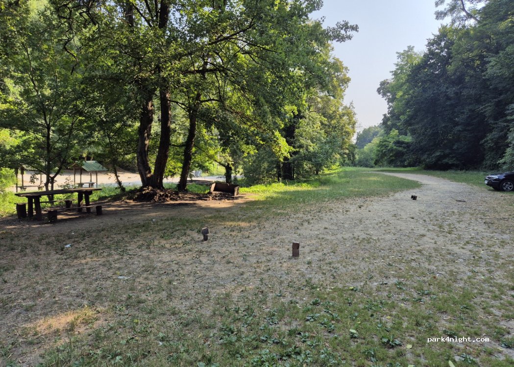 () Sremski Karlovci - Stražilovački put — foto 3