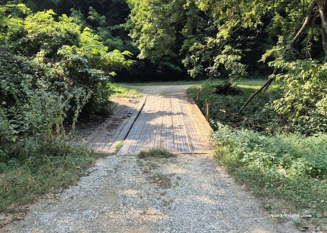 () Sremski Karlovci - Stražilovački put — foto 4