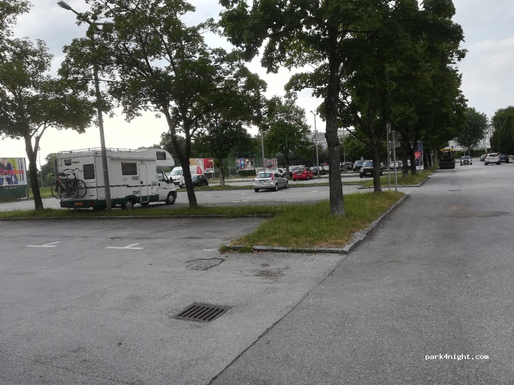 (5020) Salzburg - 12 Otto-Holzbauer-Straße — foto