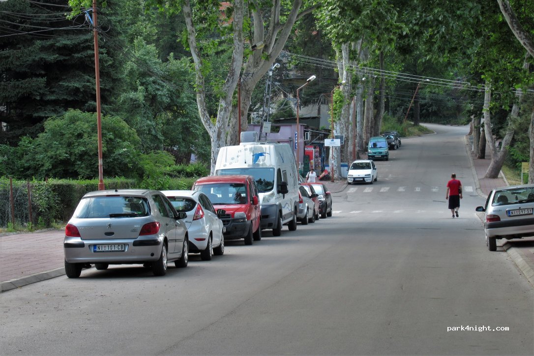 () Niška Banja - Sinđelićeva — foto