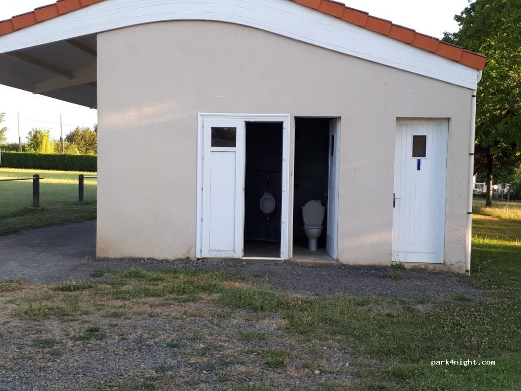 (16450) Saint-Claud - 10 Route de Clos Galine — foto 2
