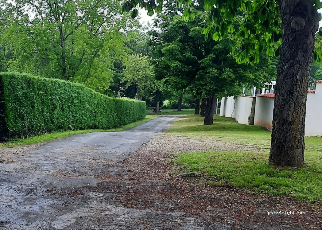 (16450) Saint-Claud - 10 Route de Clos Galine — foto 4
