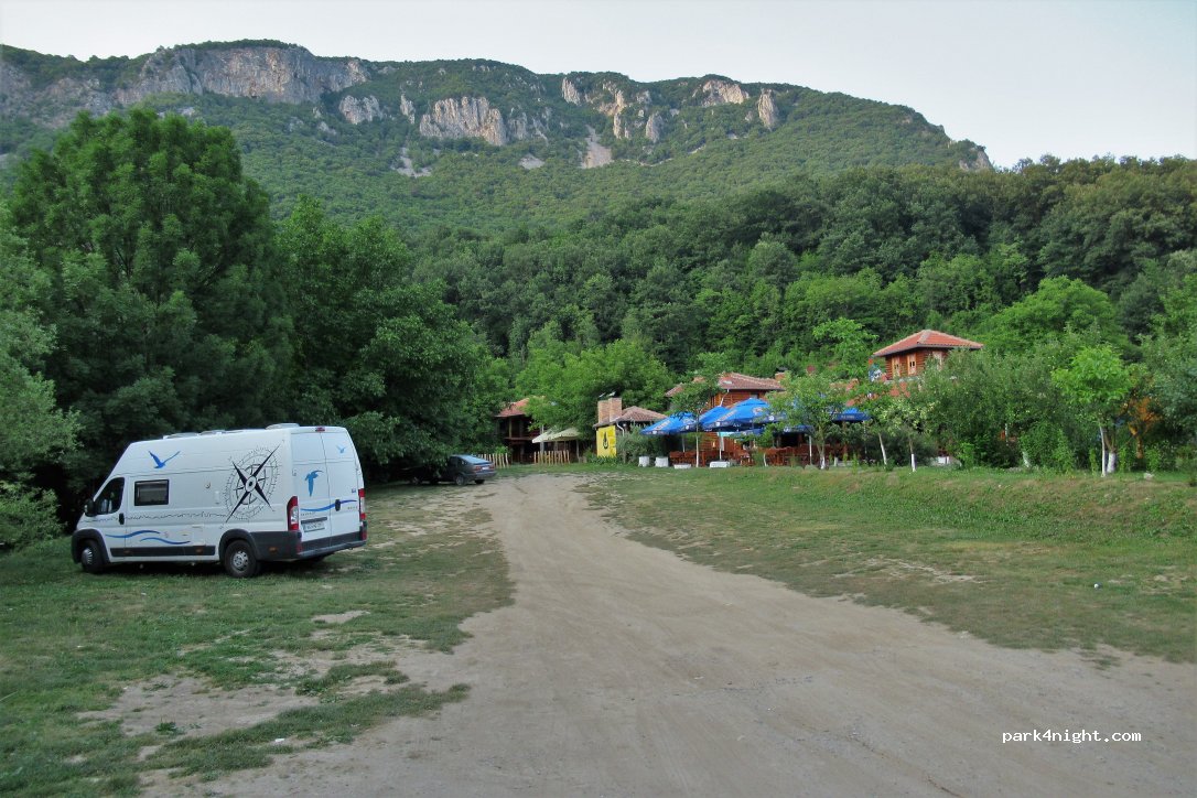 () Strmosten - Unnamed Road — foto