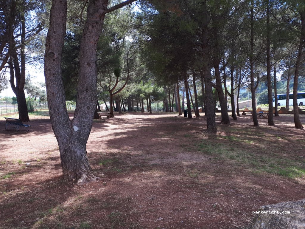 (83390) Puget-ville - 17 Les Rabines — foto