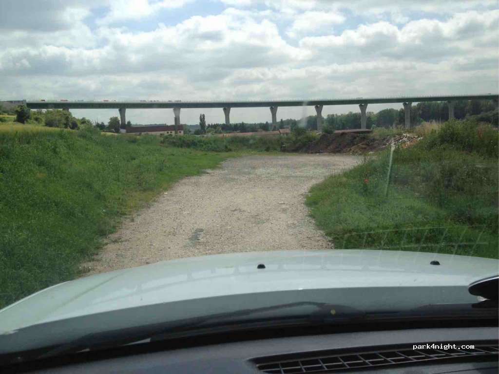 (77100) Mareuil-lès-Meaux - Chemin des Plâtrières — foto 2