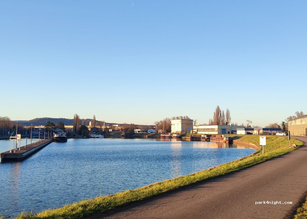 (57100) Thionville - 40 Rue de la Digue — foto 5