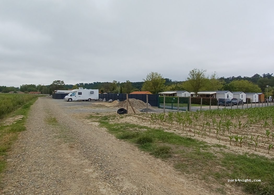 (40320) Eugénie-les-Bains - Route du Mouliot — foto 4