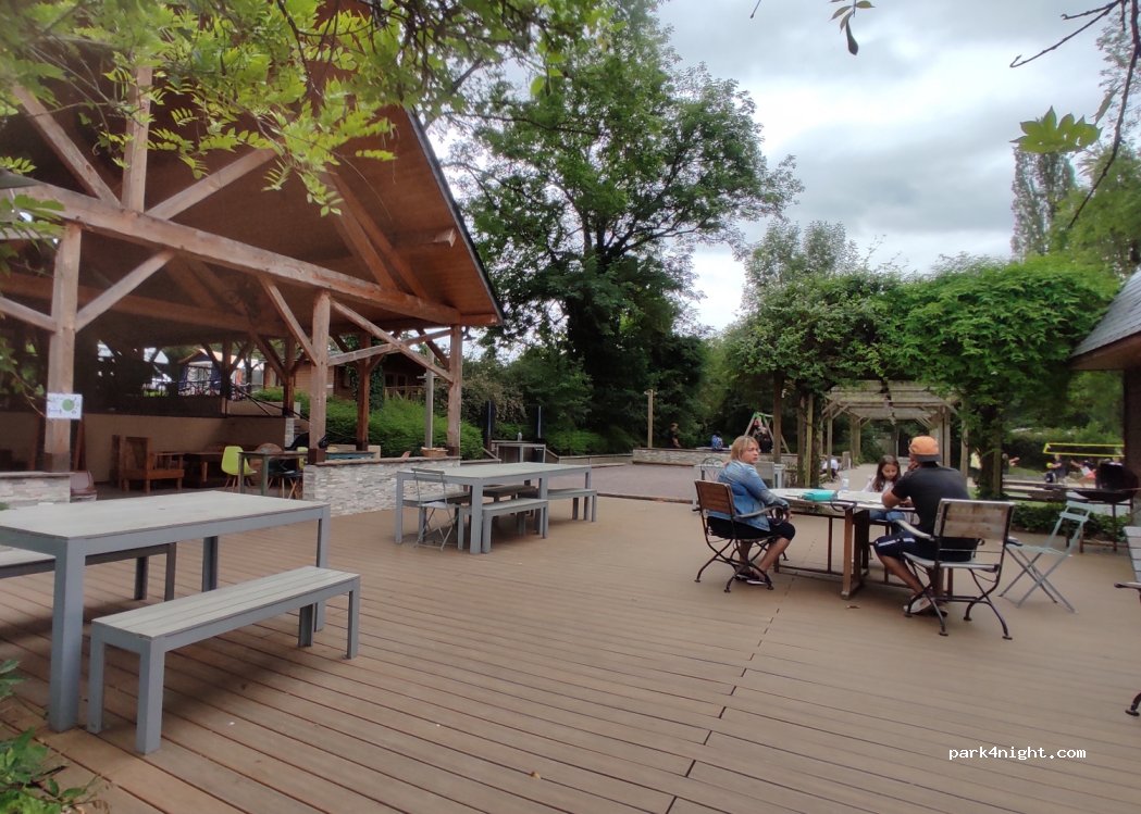 Camping des Rochers des Parcs** — foto 2