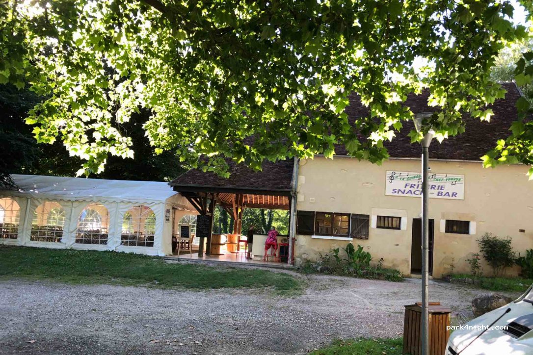 (89480) Coulanges-sur-Yonne - Route de Clamecy — foto 2