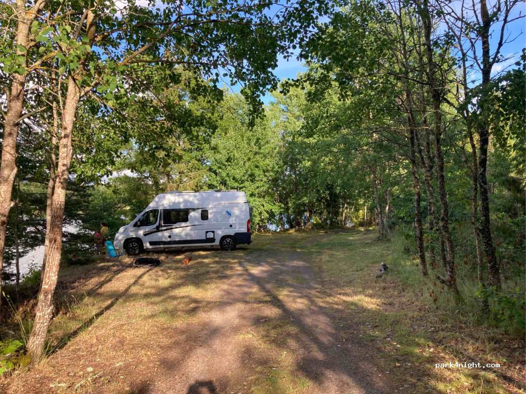 (594 92)  - Unnamed Road — foto