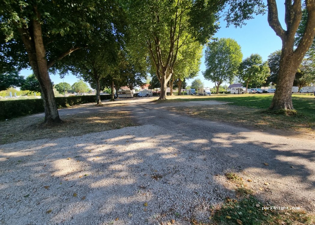 (21250) Seurre - 5 Rue de la Perche À l'Oiseau — foto 2