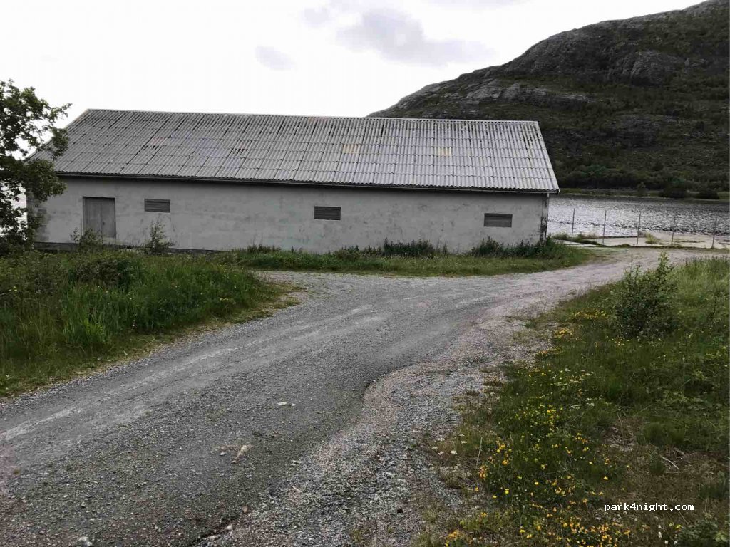 (7740) Steinsdalen - Unnamed Road — foto
